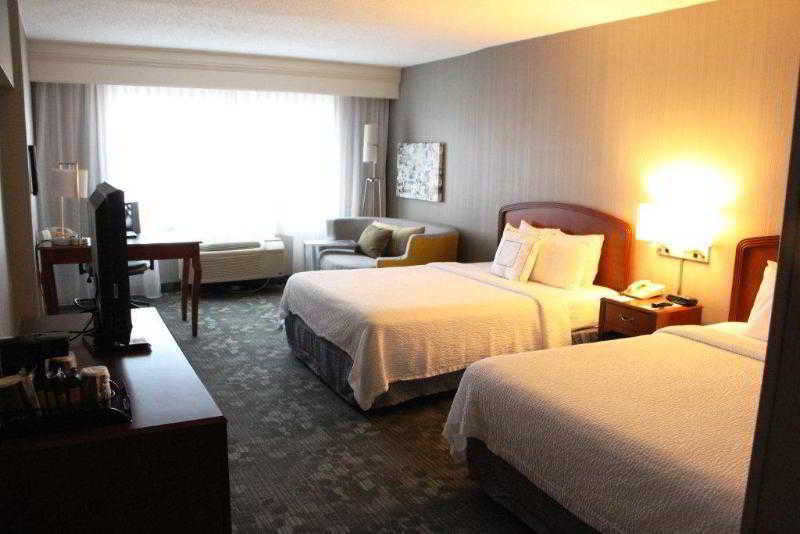 Courtyard By Marriott Lyndhurst/Meadowlands Экстерьер фото